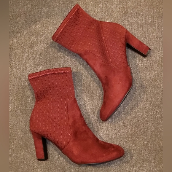 Impo Red Sock Booties - Picture 2 of 5